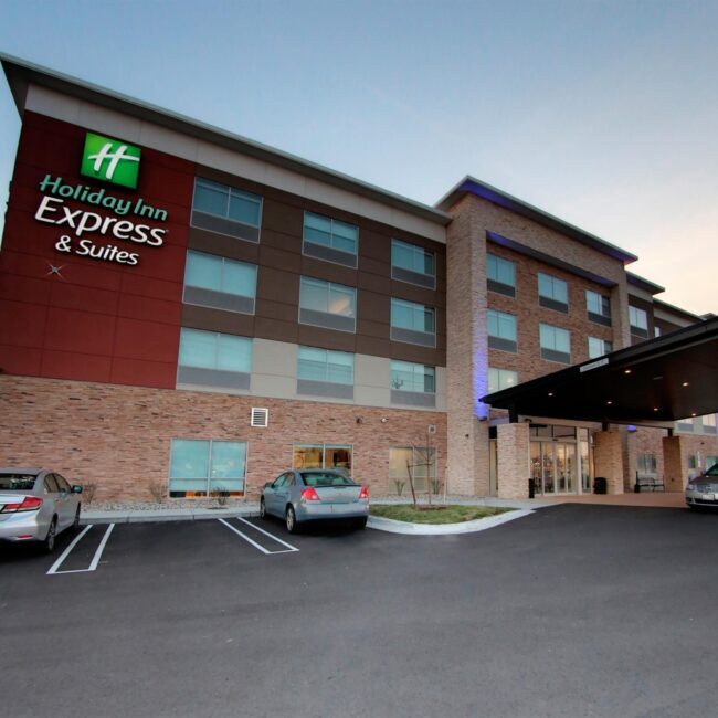 holiday-inn-express-and-suites-livonia
